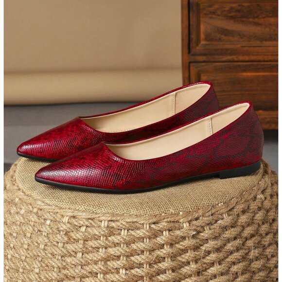 Red snakeskin print point toe flats - Picture 3 of 6